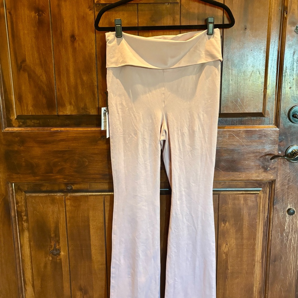 🎀 Aritzia TNA Chill Bow Pink Foldover Pants